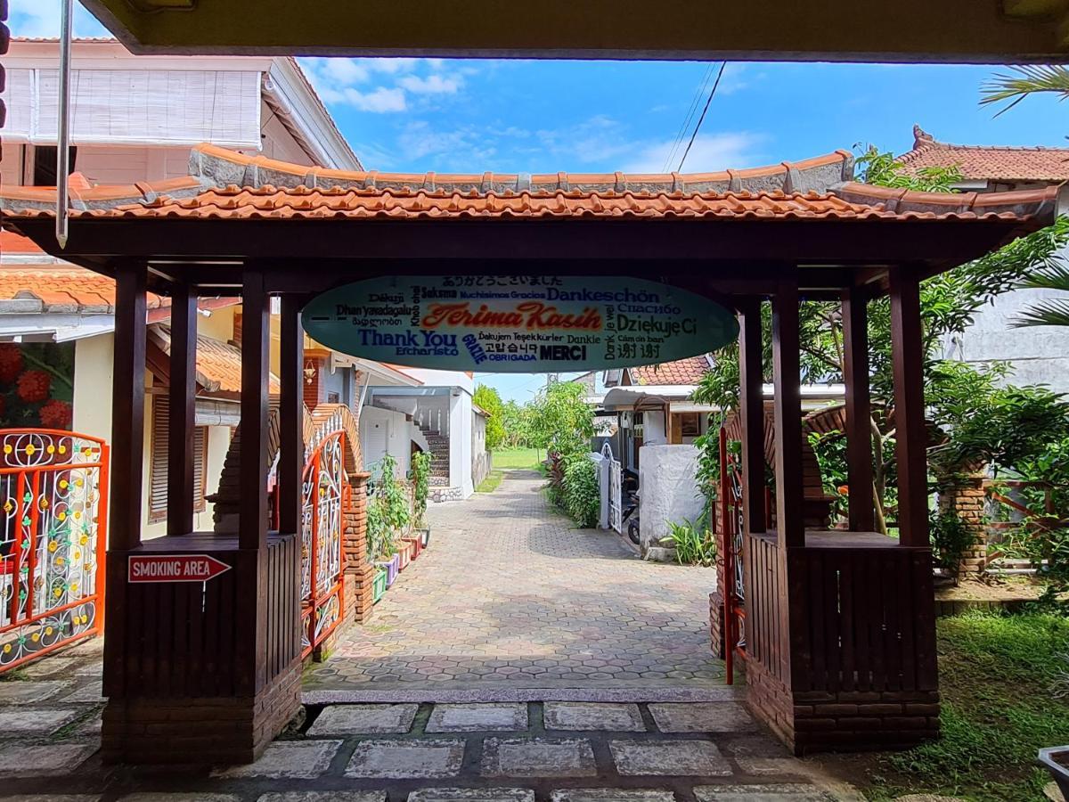 Hotel Bottelmania Lovina Exterior foto