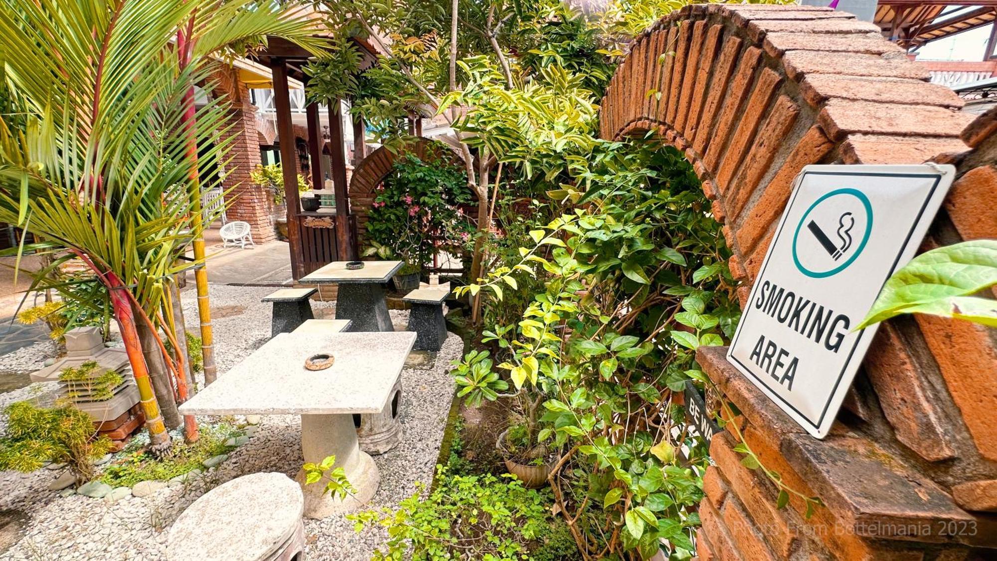 Hotel Bottelmania Lovina Exterior foto